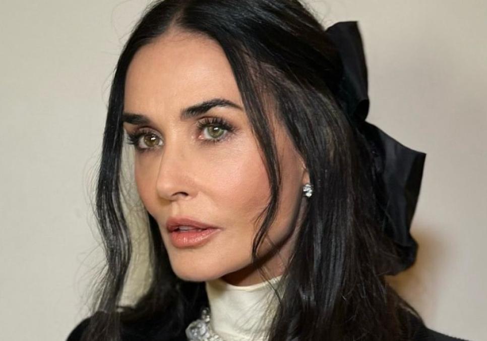 Демі Мур розповіла про стан здоров'я Брюса Вілліса: "Ми завжди будемо сім'єю" Демі Мур розповіла про стан здоров'я Брюса Вілліса: "Ми завжди будемо сім'єю"