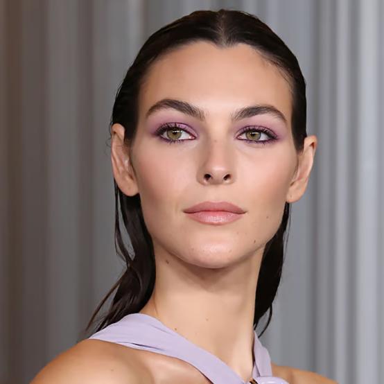 Вітторія Черетті вразила шанувальників ефектною появою у вінтажній мінісукні від Gucci