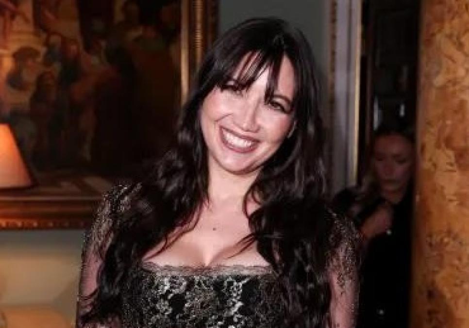 Дейзі Лоу приголомшила Лондонський тиждень моди прозорим образом