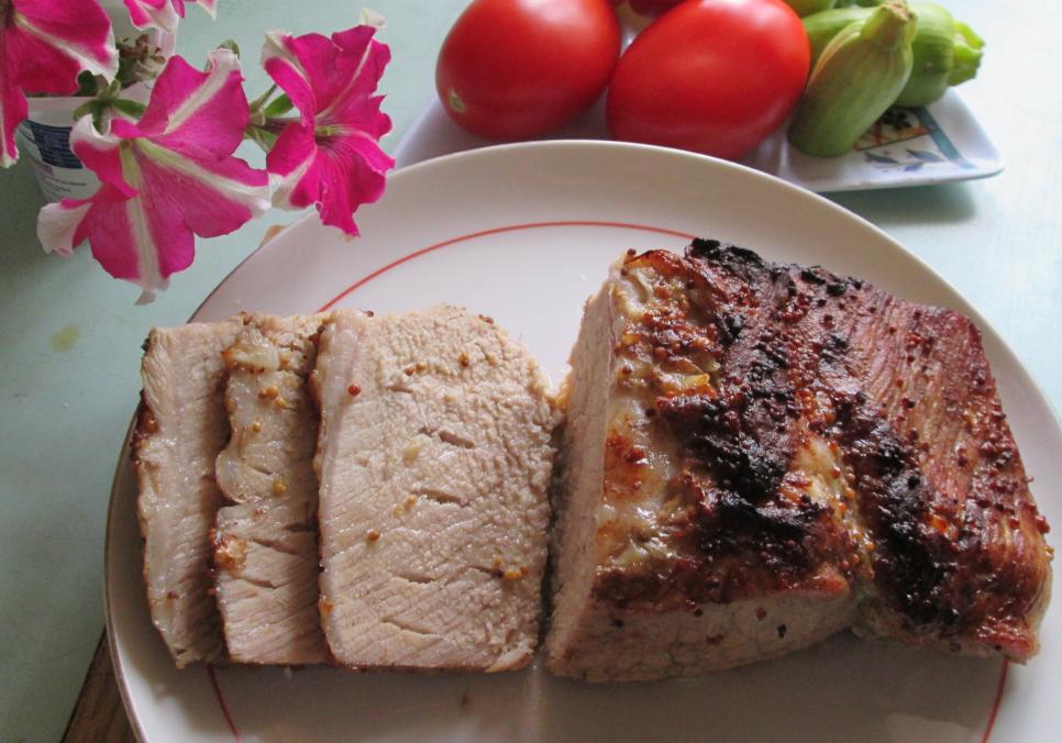 Рецепти:   Смачна ароматна свинина, запечена у фользі з діжонською гірчицею