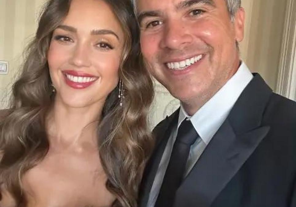 Джессіка Альба та Кеш Воррен офіційно розлучилися після 16 років шлюбу