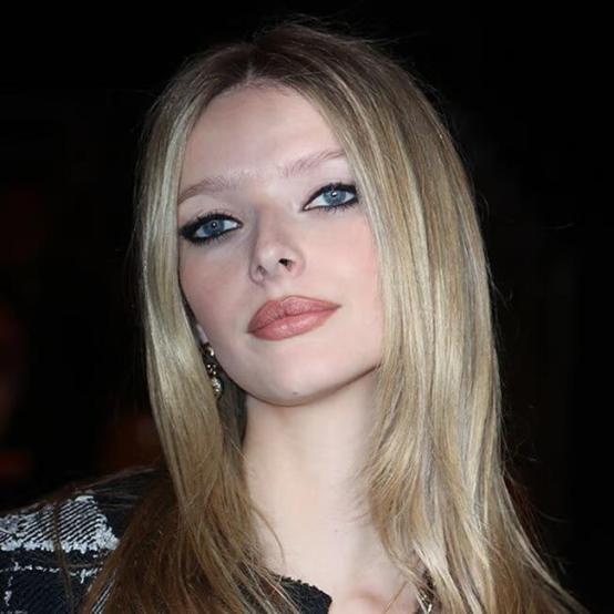 Еппл Мартін публічно спростувала чутки про своє хуліганське минуле в школі