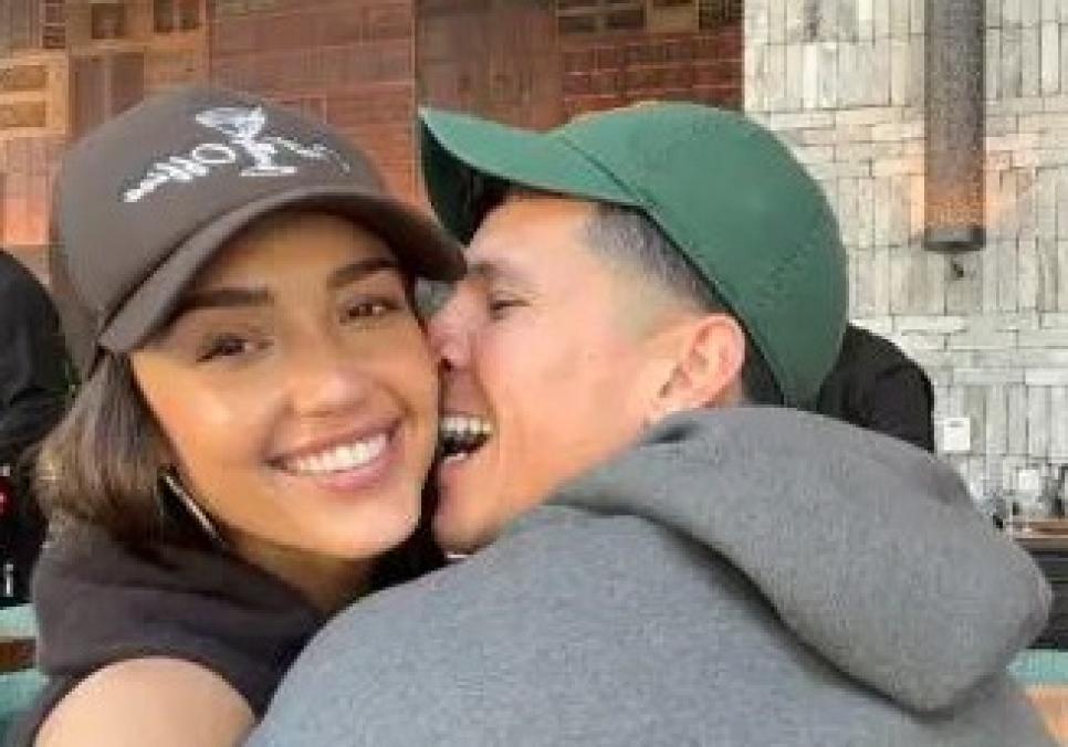 Джессіка Альба відсвяткувала День закоханих в обіймах Денні Раміреса