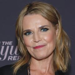 Саванна Гатрі благає про допомогу в пошуках своєї 84-річної матері