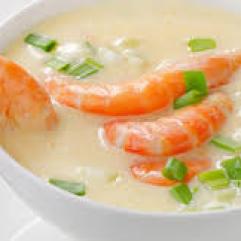 Рецепти:   Смачний домашній поживний  овочевий суп-пюре з креветками