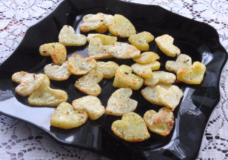 Рецепти:   Смачна оригінальна страва із картоплі  "Ароматні серця"