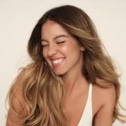 Сідні Свіні презентувала фінальну колекцію власного бренду білизни Syrn