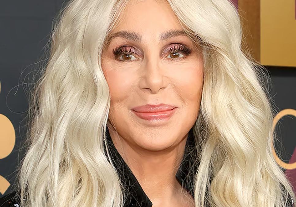 Шер вразила образом на «Греммі» та випадково переплутала переможців