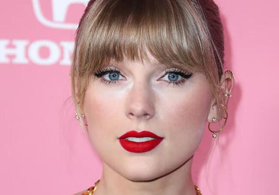 Тейлор Свіфт породила обурення фанатів через платний доступ до нового кліпу Opalite