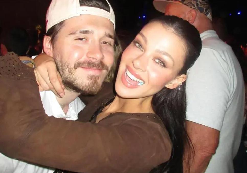 Бруклін Бекхем і Нікола Пельц мають плани на усиновлення на тлі сімейного скандалу