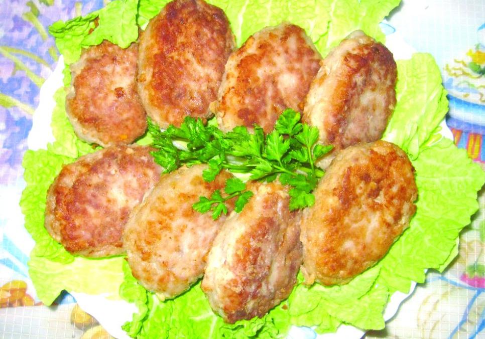 Рецепти:   Смачні домашні апетитні рибні котлети