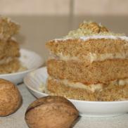 Рецепти:   Смачний ситний домашній горіховий торт