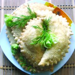 Рецепти:   Смачні домашні апетитні чебуреки