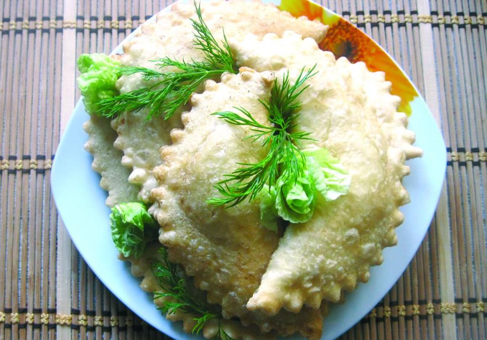 Рецепти:   Смачні домашні апетитні чебуреки