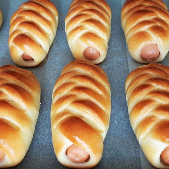 Рецепти:   Смачні апетитні сосиски в тісті