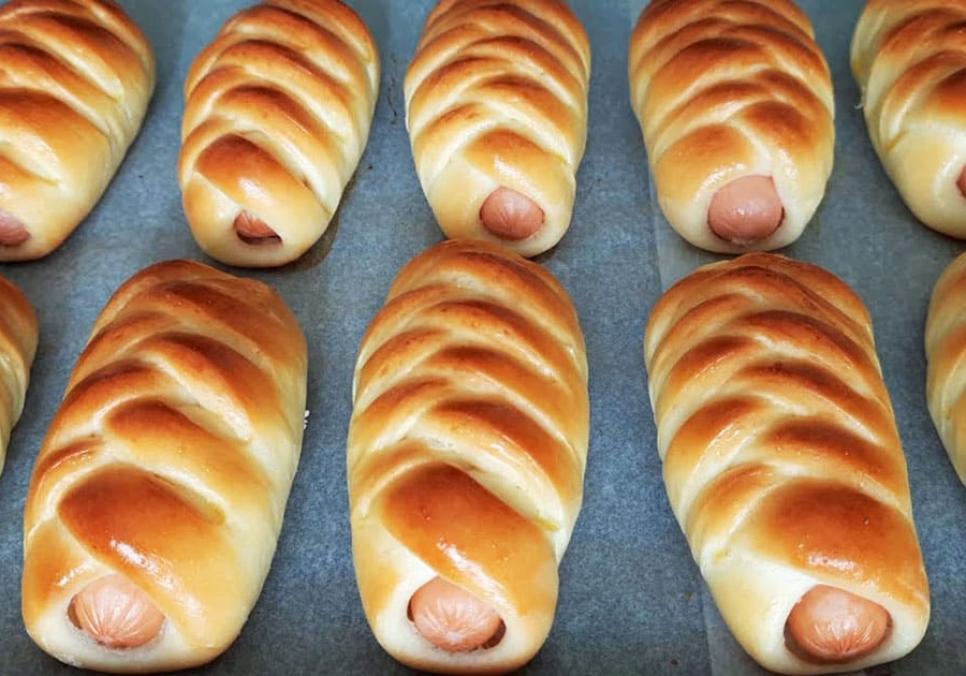Рецепти:   Смачні апетитні сосиски в тісті