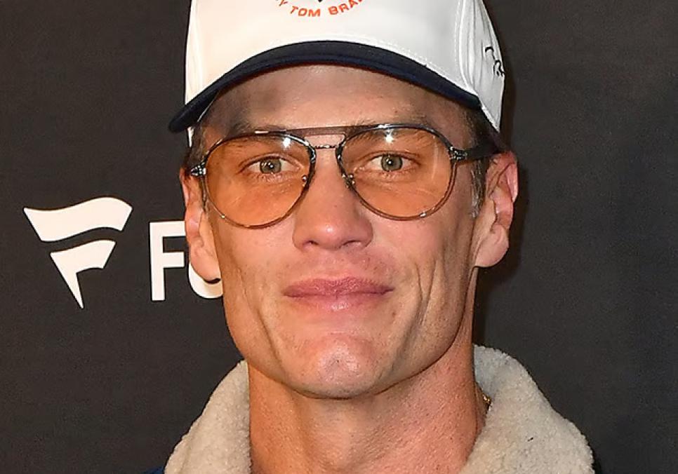 Том Брейді на Супербоулі LX: криза середнього віку чи новий європейський шик?