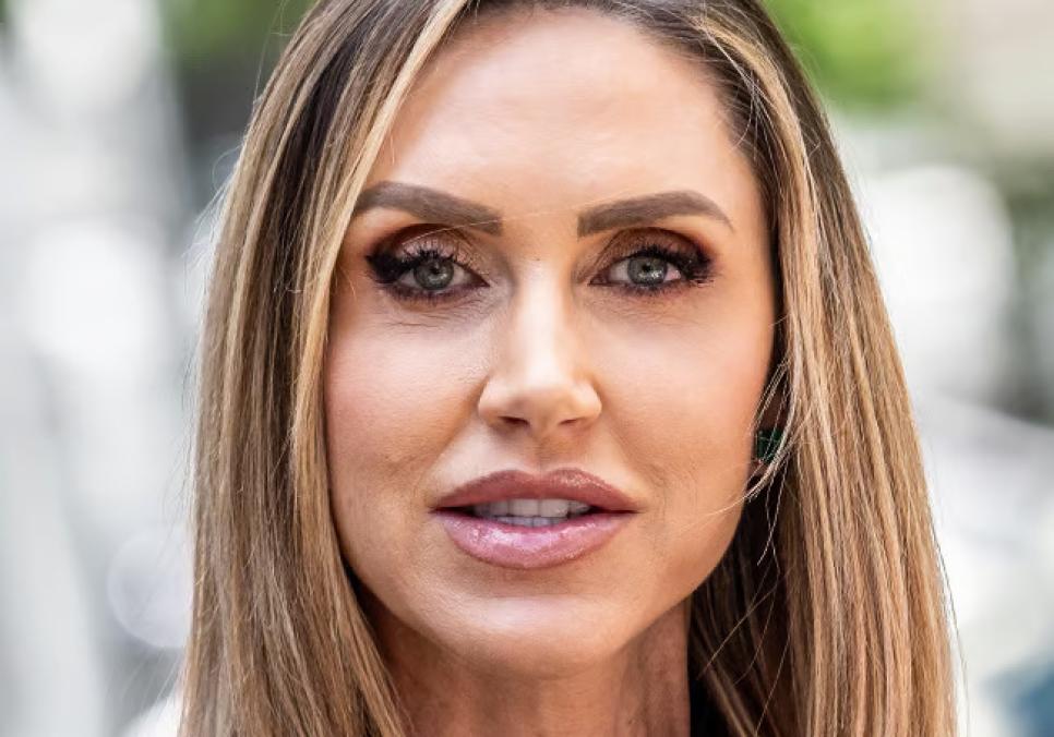 Лара Трамп стала об’єктом жорсткої критики в мережі через новий тренд макіяжу та сліпоту на брови