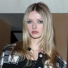 Еппл Мартін рішуче спростувала чутки про відрахування з університету за булінг