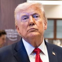 Дональд Трамп спровокував расистський скандал через образливе відео про родину Обам