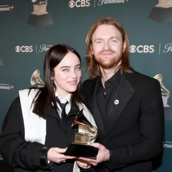 Біллі Айліш спричинила політичний скандал на «Греммі» та отримала підтримку брата