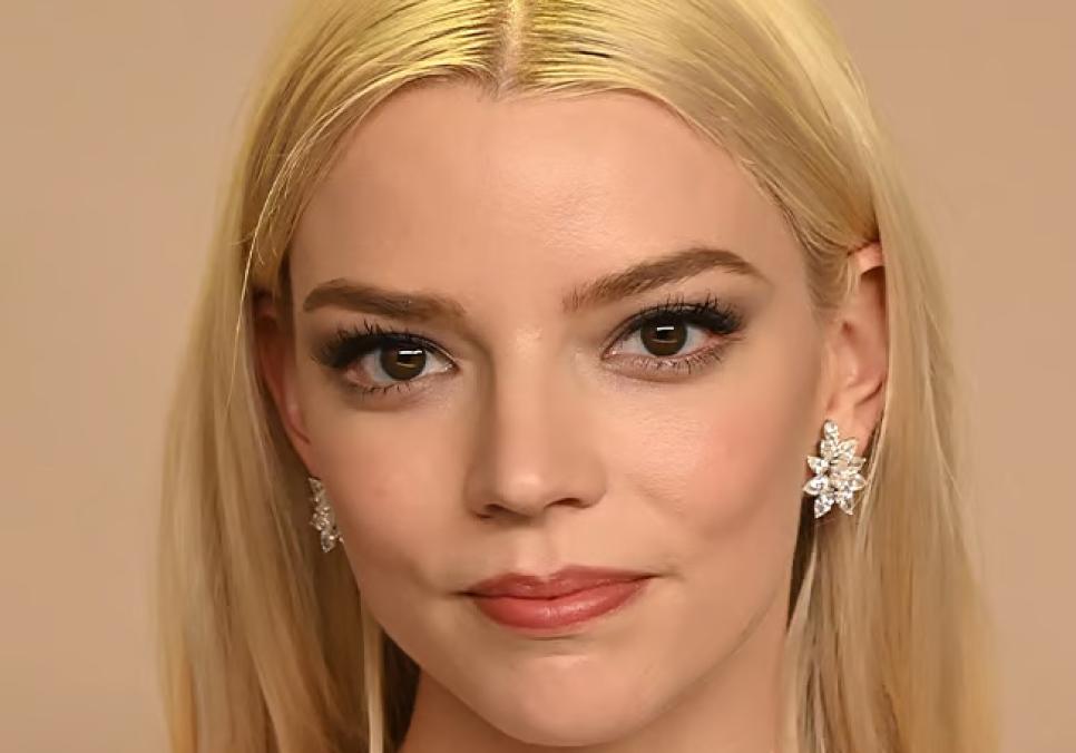 Аня Тейлор-Джой вразила елегантним образом на заході Apple TV