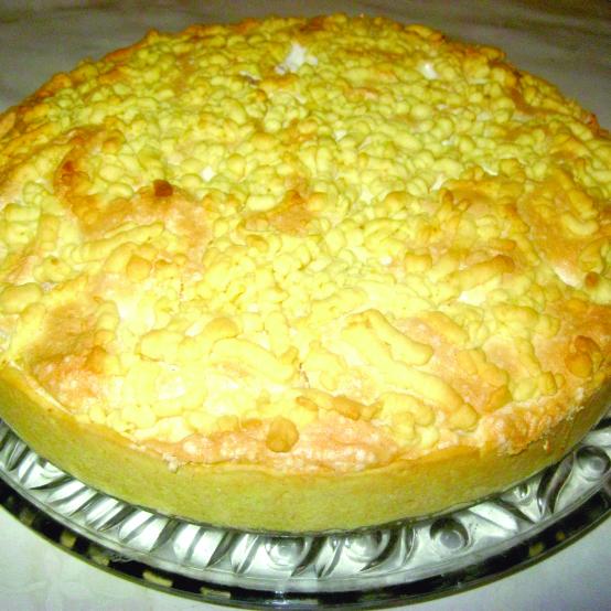 Ніжний смачний яблучний пиріг на кефірі