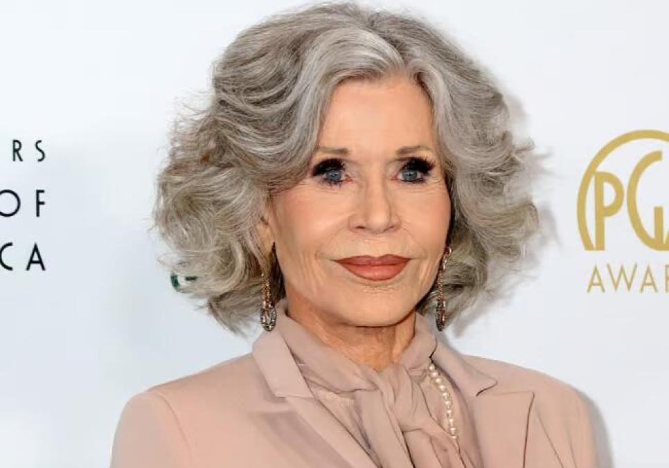 Джейн Фонда, легенда Голлівуду, з’явилася у колісному кріслі в аеропорту LAX