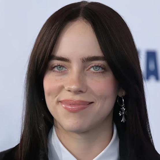 Біллі Айліш демонструє результати п’ятирічної роботи над собою у новому образі