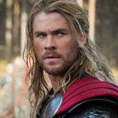 Кріс Гемсворт повертає Тору драматичну глибину в новому тизері «Месників»