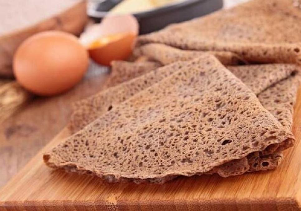 Рецепти:   Смачні ніжні млинці з гречаного борошна