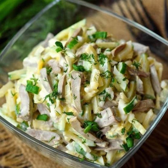 Рецепти:  Смачний корисний салатик із субпродуктів