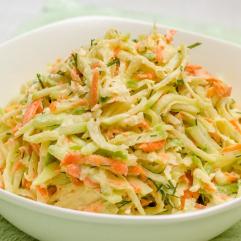 Рецепти:   Смачний домашній салат «Сирний»