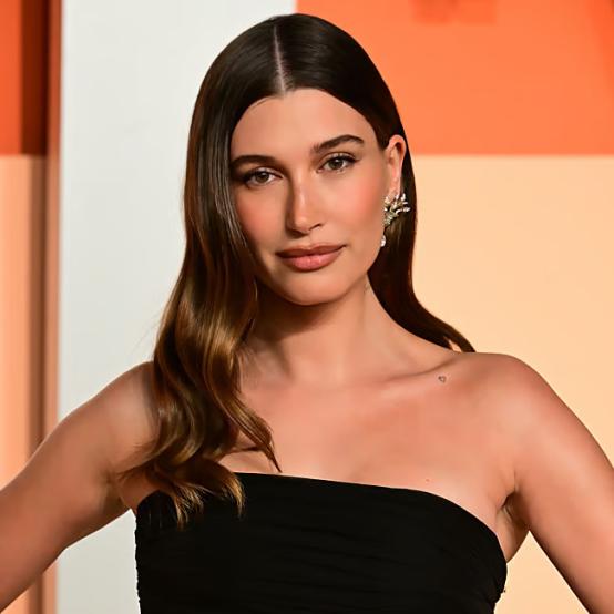 Гейлі Бібер задає тренди: зірка показала найстильніші купальники для сезону 2026