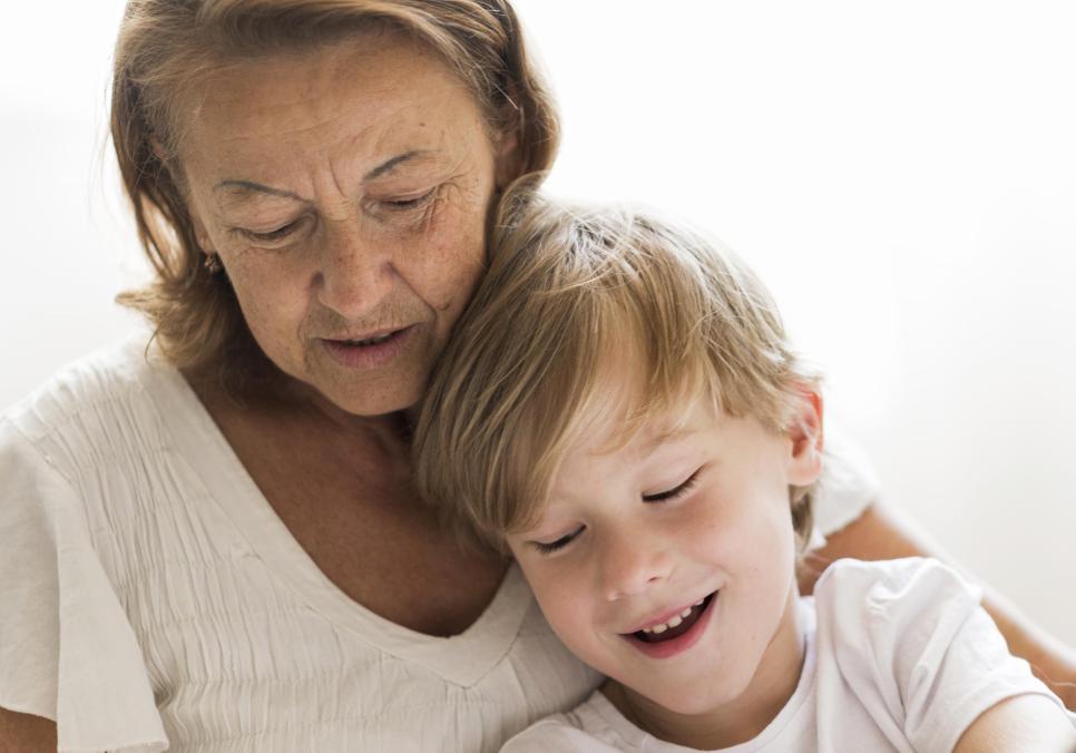 КУПИ МЕНІ ТАХІННОЇ ХАЛВИ!