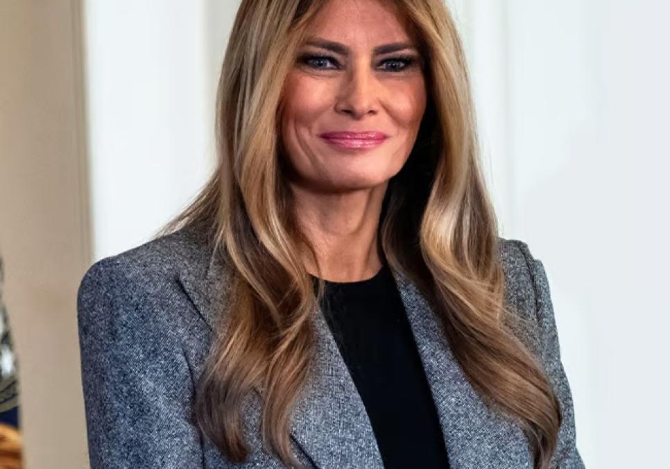 Меланія Трамп вразила шанувальників вишуканим стилем протягом 2025 року