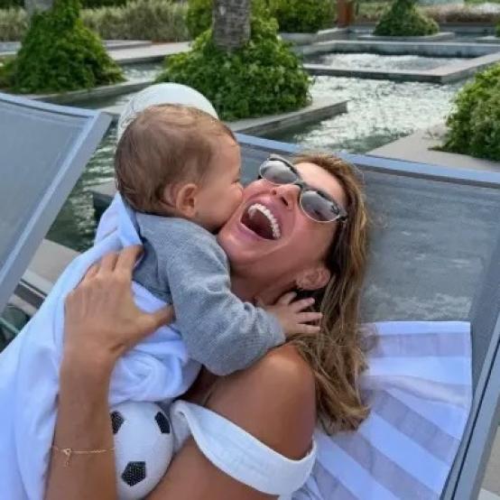 Жизель Бюндхен святкує перший день народження сина та ділиться рідкісними кадрами з Хоакімом Валенте