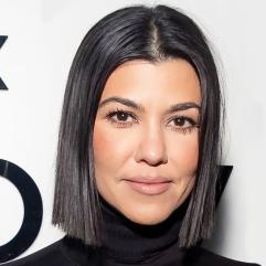 Кортні Кардаш’ян відмовляється від глазуру на користь природності