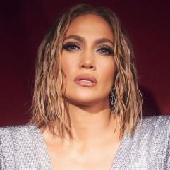 Дженніфер Лопес приголомшила сміливою сукнею під час вінтажного шопінгу