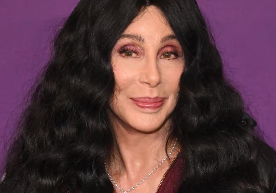 Шер: тріумф стилю Y2K та відвертості в подкасті Дакса Шепарда