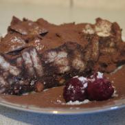 Рецепти:   Смачний домашній шоколадний торт (без випікання)