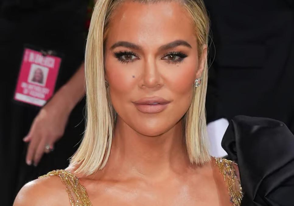 Хлої Кардаш'ян знову опинилася в центрі скандалу через надмірне редагування святкових фото