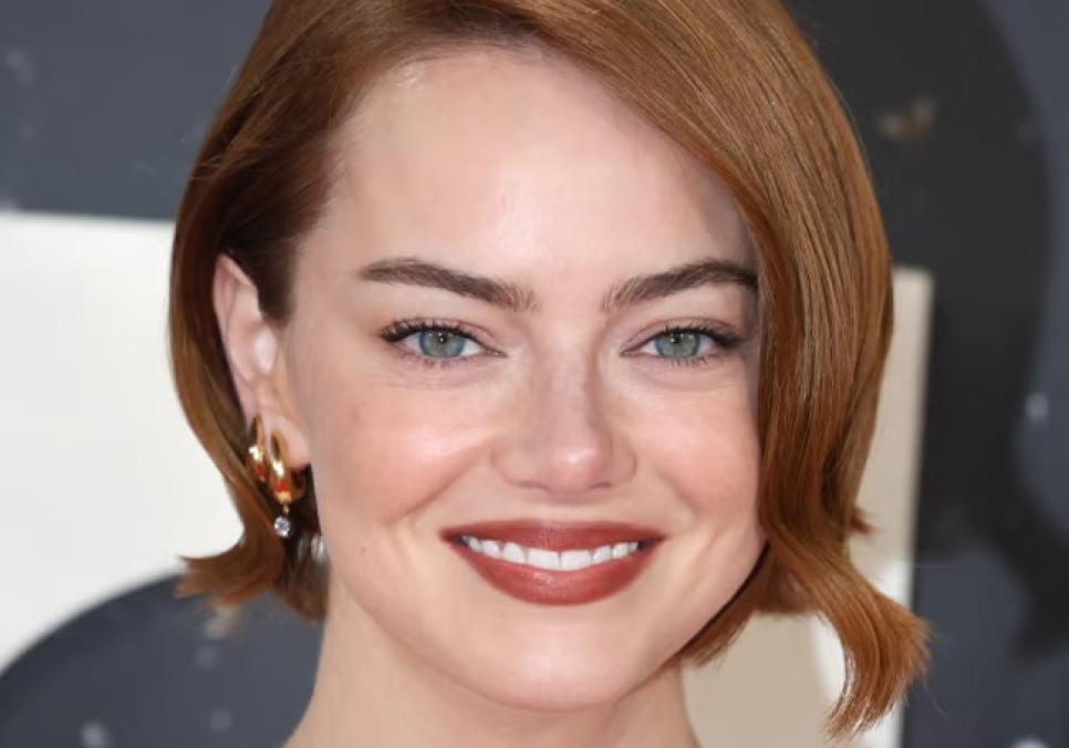 Емма Стоун вражає новим стилем і провокує чутки про пластику