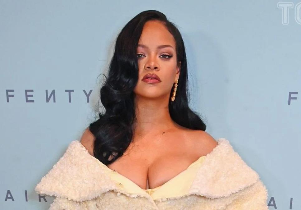 Ріанна поставила на місце охоронця за відсутність манер у Нью-Йорку