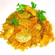 Рецепти:    Смачна тушкована  капуста  з грибами і квасолею