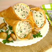 Рецепти:   Смачні вафельні конуси з квасолево-грибною начинкою