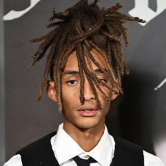 Джейден Сміт шокував Париж «емо-перукою» на вечері з Віллом та Джадою