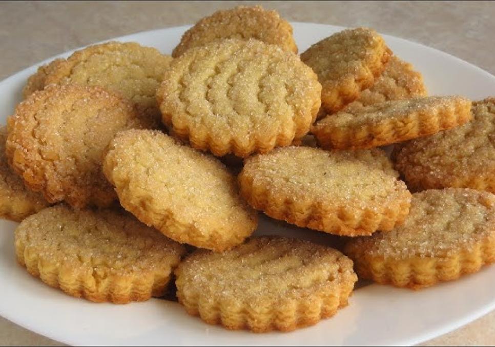 Рецепти:   Смачне домашнє печиво з цукровою пінкою