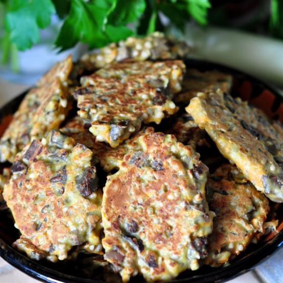 Рецепти:   Смачні поживні печінкові оладки з гречкою