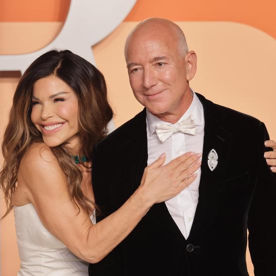 Лорен Санчес та її неоднозначні образи на Паризькому тижні моди